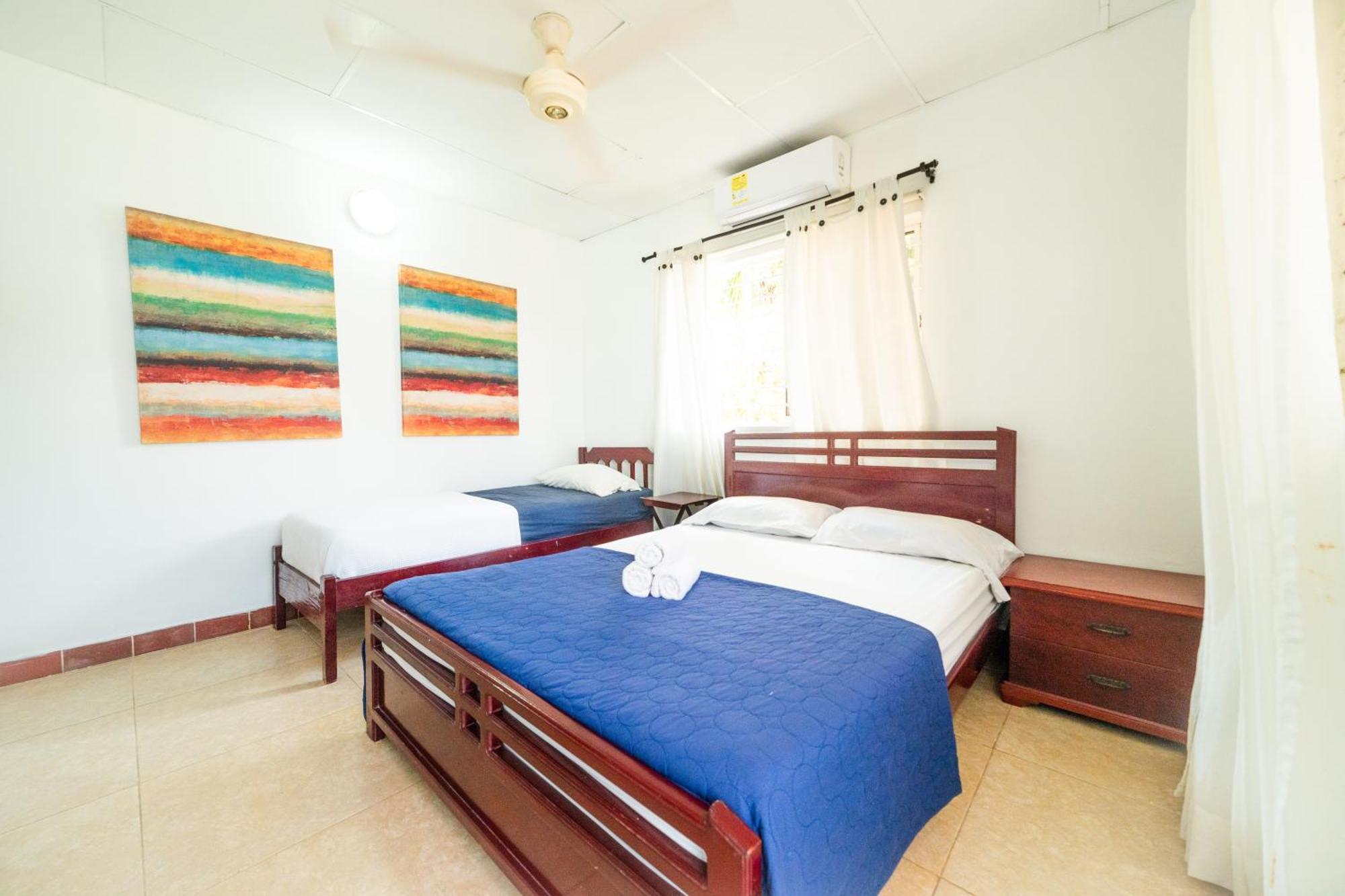 Hostal Del Mar - โตลู ภายนอก รูปภาพ