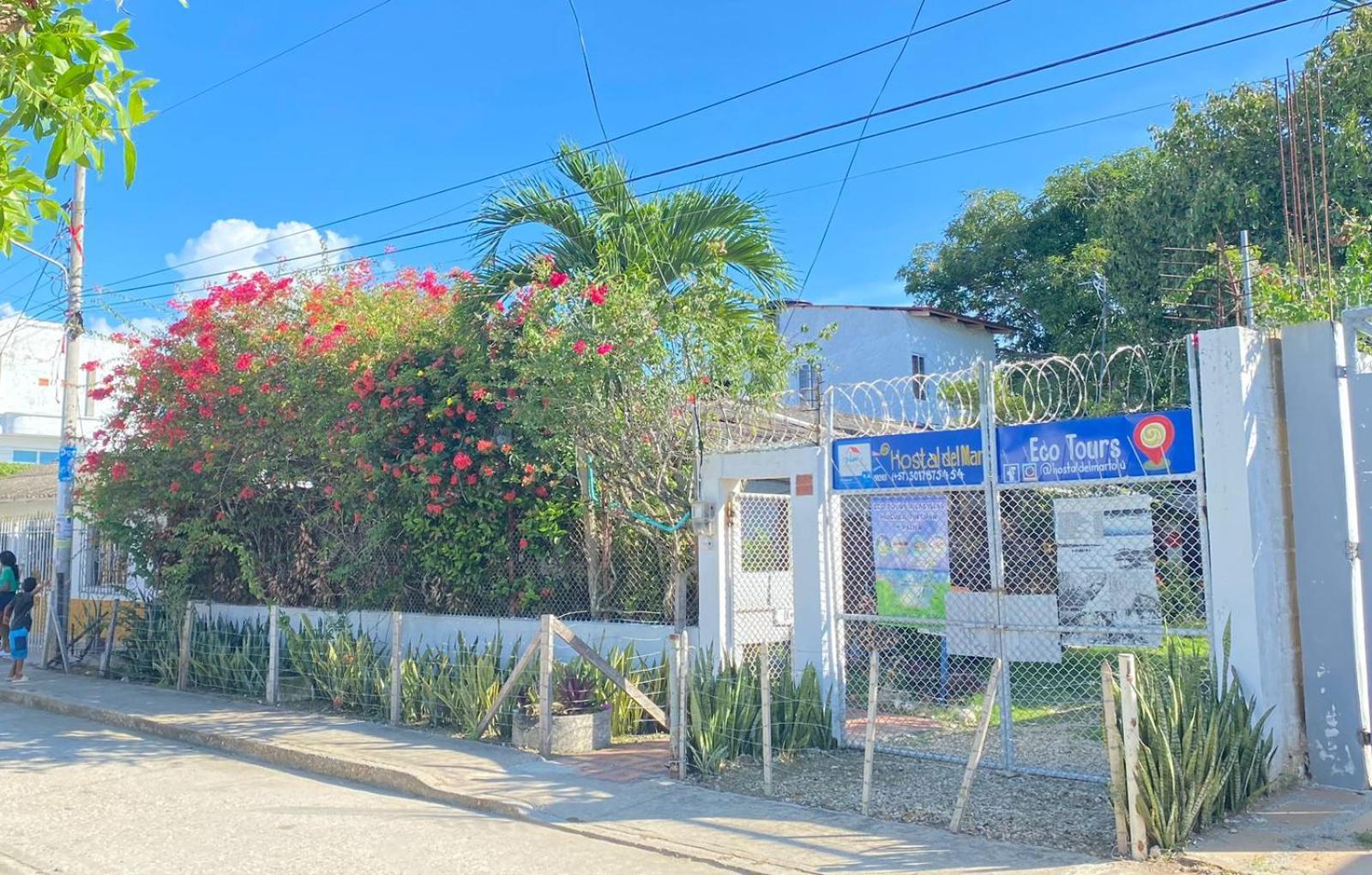 Hostal Del Mar - โตลู ภายนอก รูปภาพ