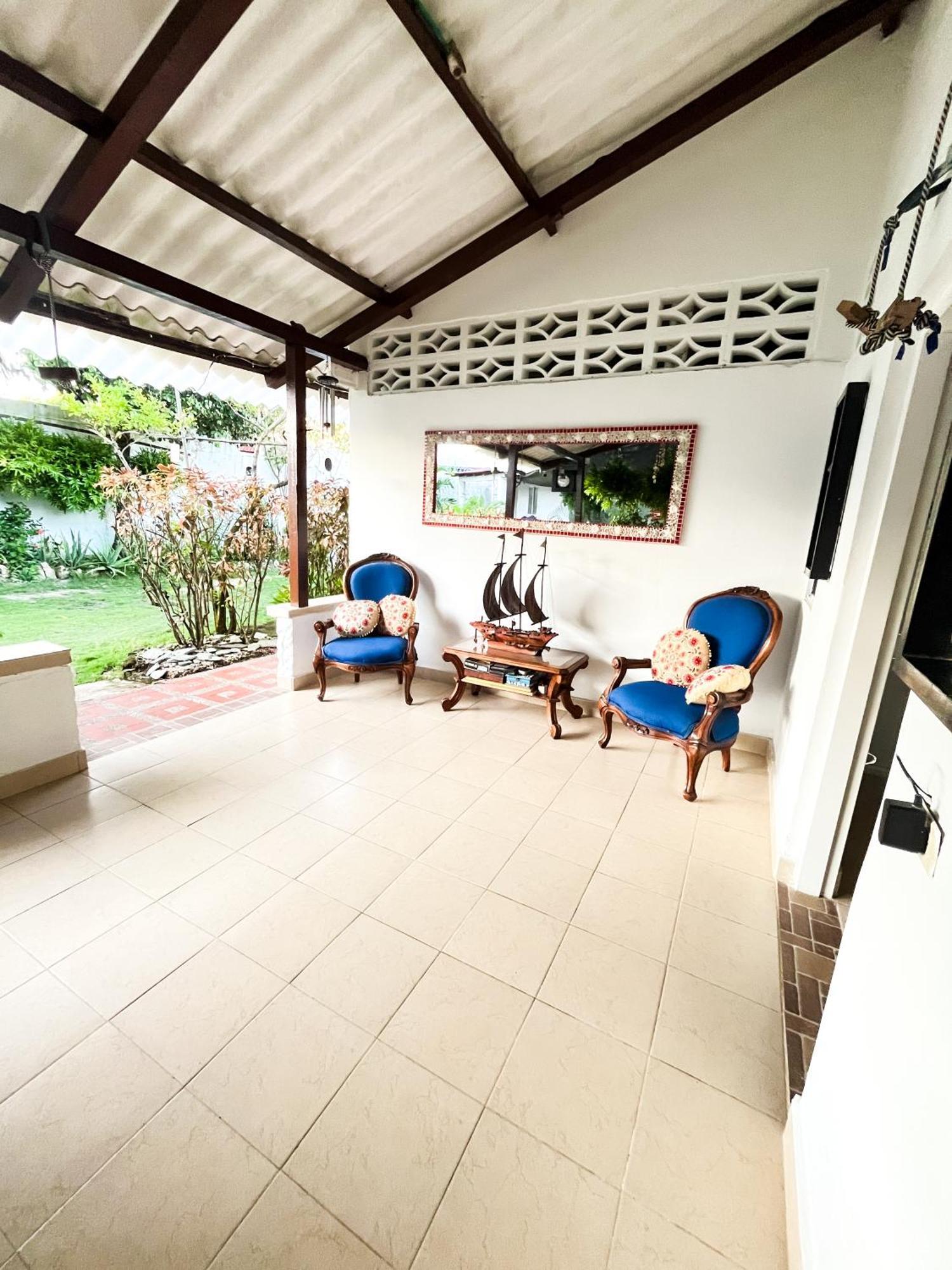 Hostal Del Mar - โตลู ภายนอก รูปภาพ