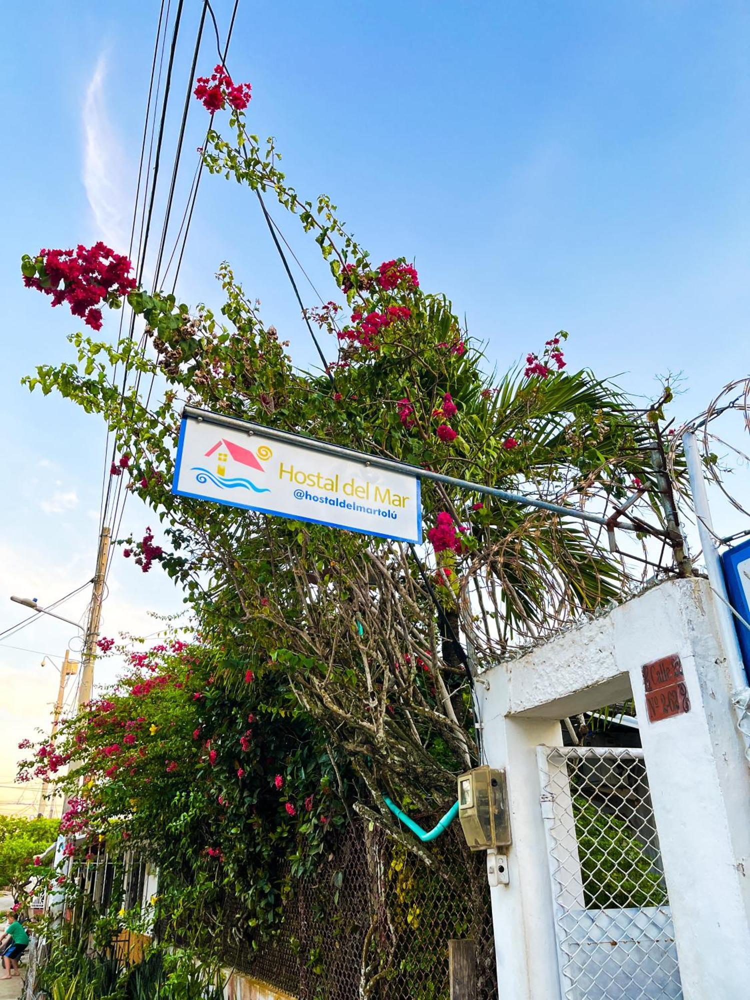 Hostal Del Mar - โตลู ภายนอก รูปภาพ